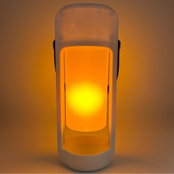 Bass Jaxx Bluetooth Speaker and Lantern With LED Flickering Flame Effect Music - Picture 9 of 9